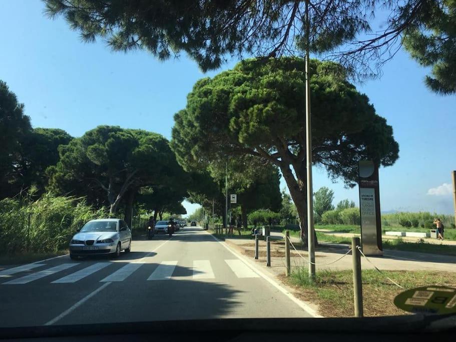 Gran Apartamento Cerca Del Aeropuerto Appartamento El Prat de Llobregat Esterno foto