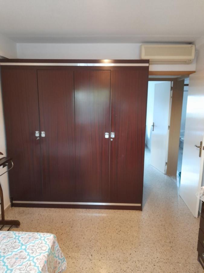 Gran Apartamento Cerca Del Aeropuerto Appartamento El Prat de Llobregat Esterno foto
